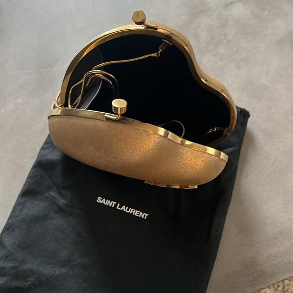 Saint Laurent Heart Bag - Picture 8 of 8